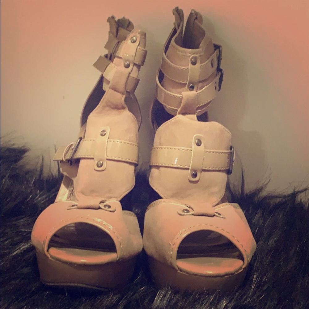Anne Michelle Heels